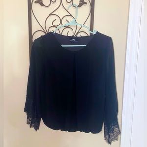 Lace sleeve quarter sleeve blouse